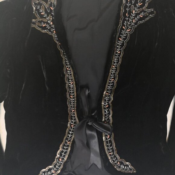 Vintage Victorian velvet Embroidered Statement sleeve jacket - Picture 4 of 9